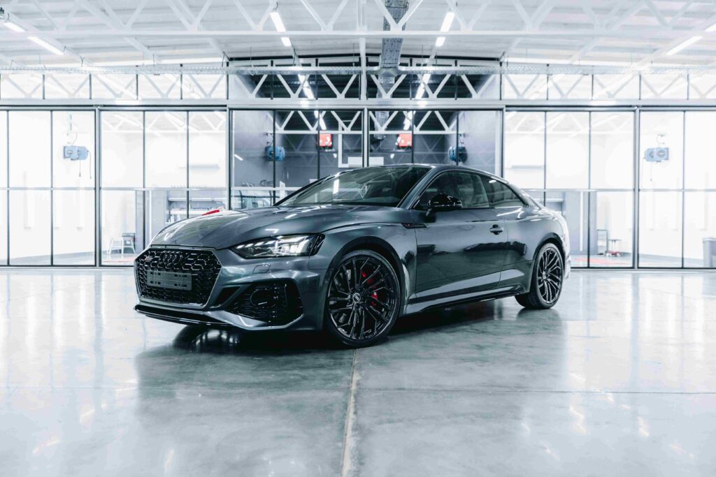 Why Should Corporates Choose Car Leasing in Dubai?